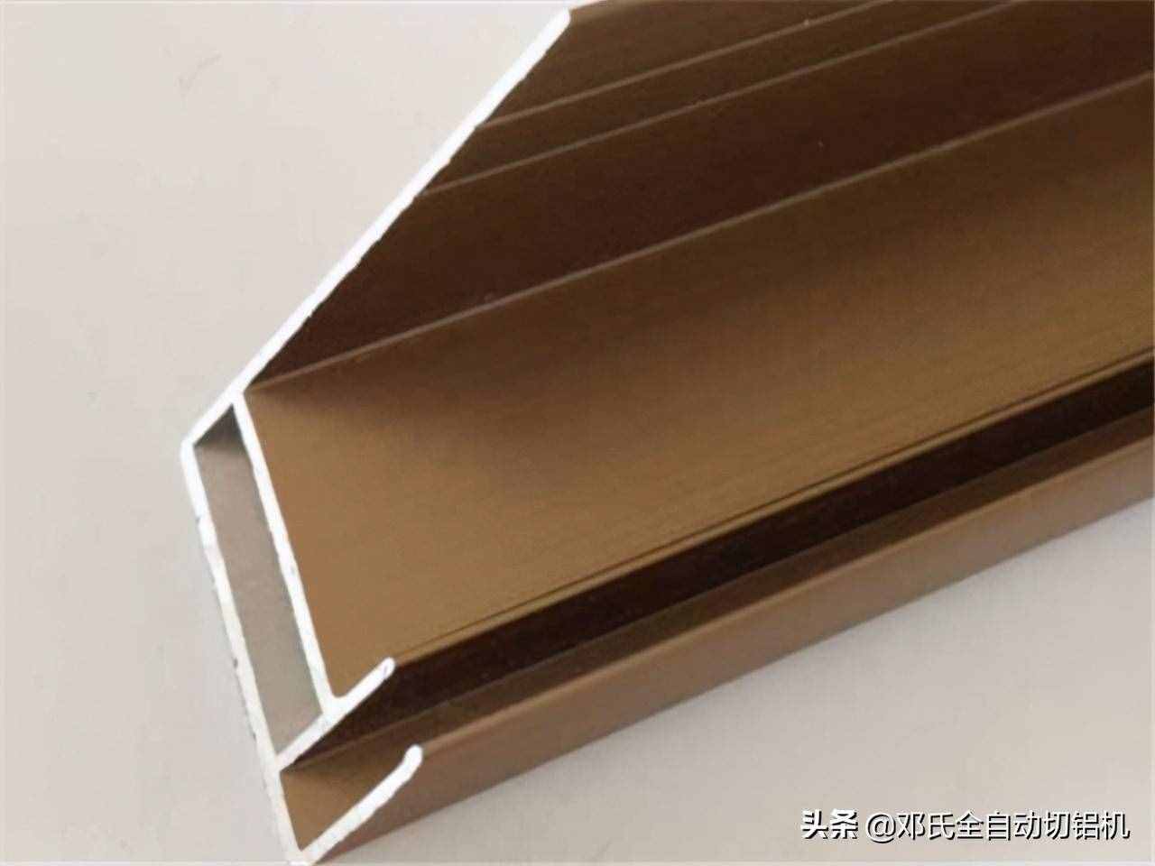 门窗加工设备选择困难？不想凌乱不知所措，这些经验弥足珍贵