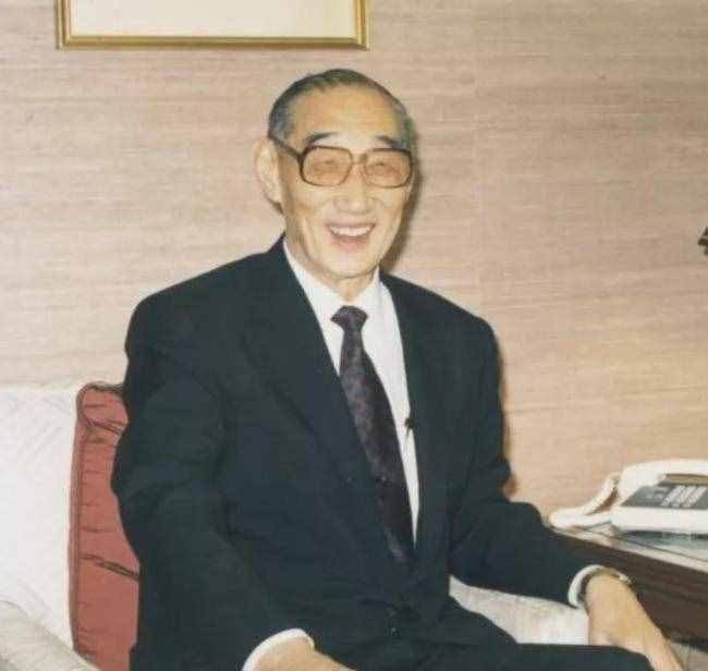 台湾“最火辣”名媛，生活奢靡被批炫富，母亲二嫁富豪身家仍百亿