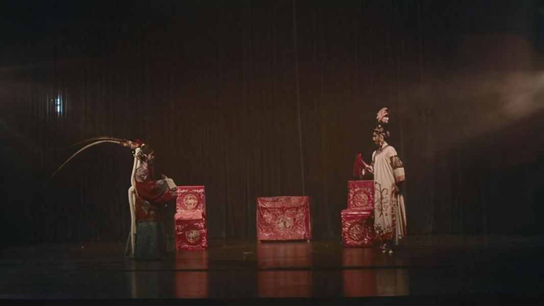 梨园冬皇孟小冬，人生三折戏曲两任伴侣，绝代风华也难逃悲欢离合