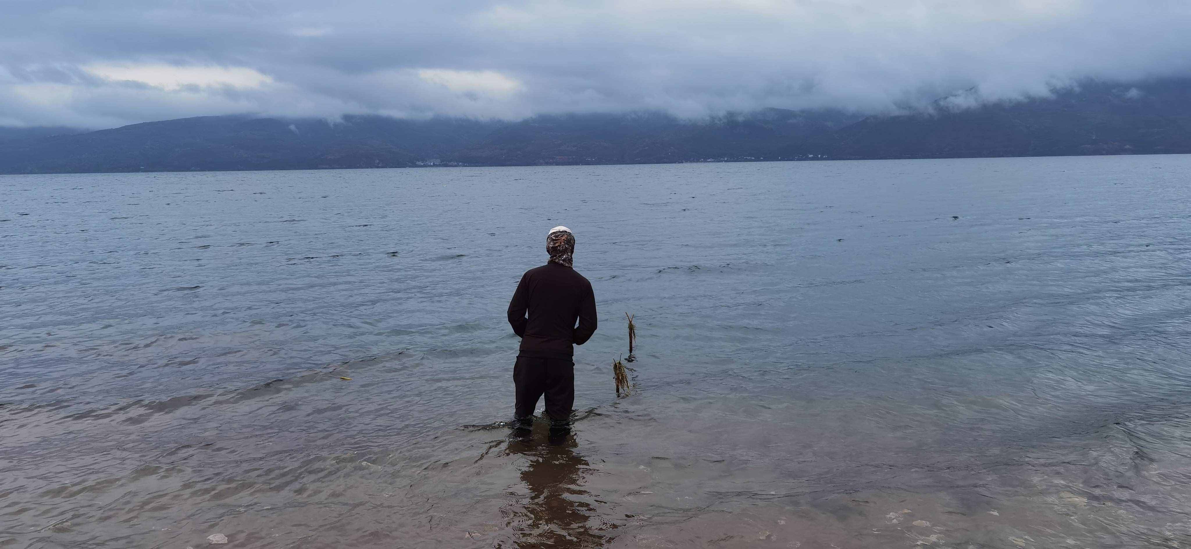 50元一天的抚仙湖岸边小客栈，15元一公斤的小活虾，体验农家野趣