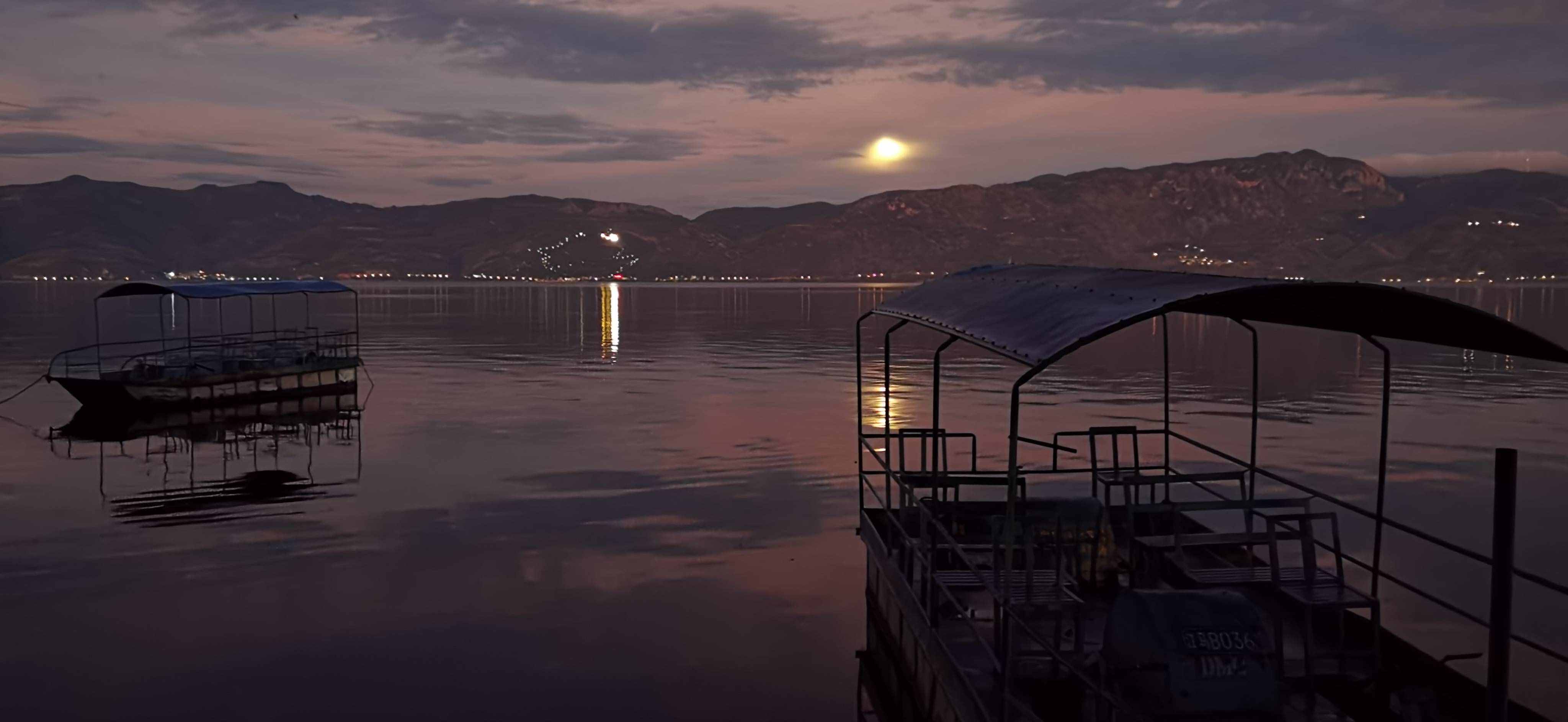 50元一天的抚仙湖岸边小客栈，15元一公斤的小活虾，体验农家野趣