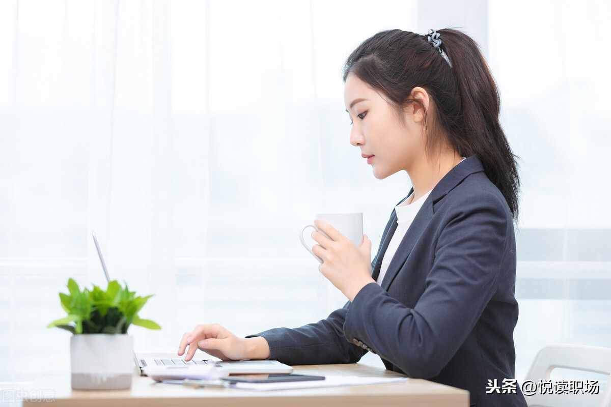 网友们问：文员到底是做什么的？需要什么学历呢？