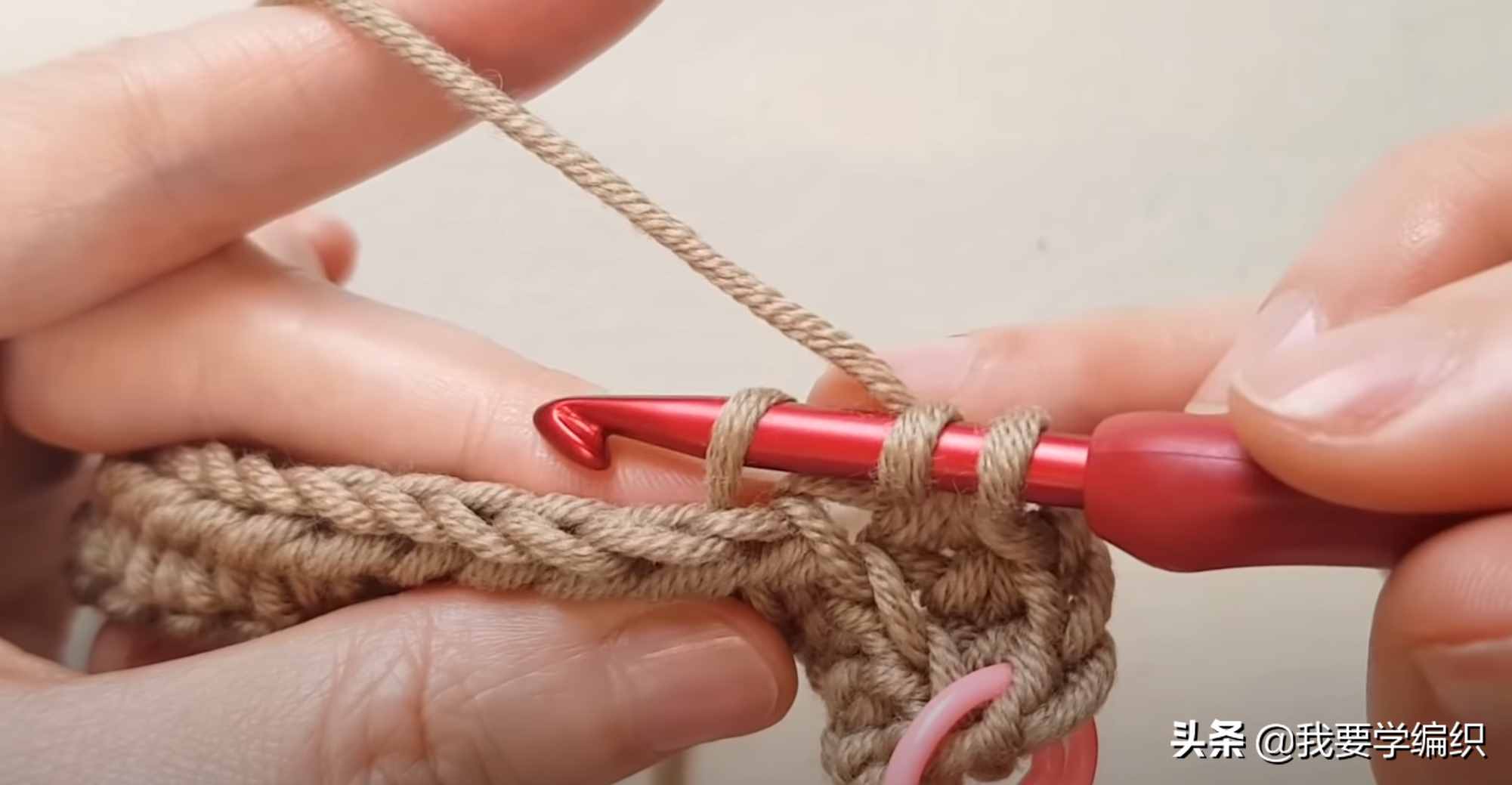 轻便简约的保暖小围脖，1天就能完成一条，罗纹条小围脖编织教程