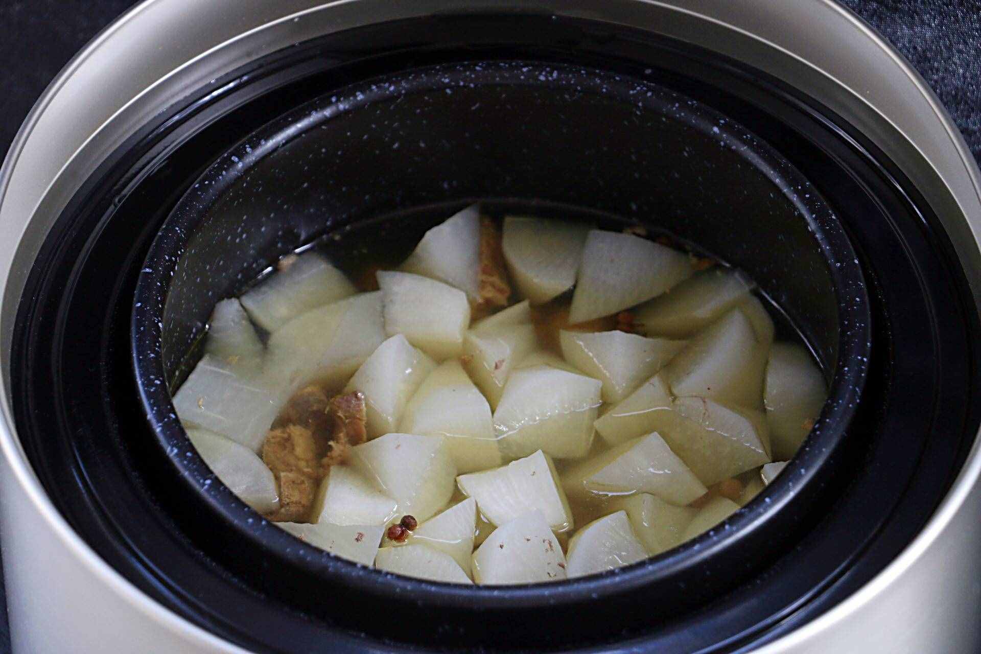 萝卜炖牛肉，冬天进补首选！若想牛肉香而不膻原汁原味只需这么做