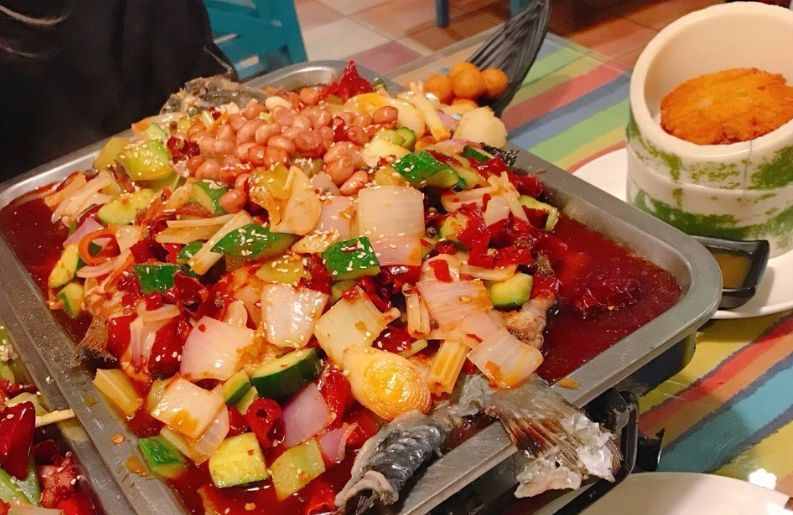 收藏！成都最火的18条美食街，再有人问来成都吃什么，就甩给他！