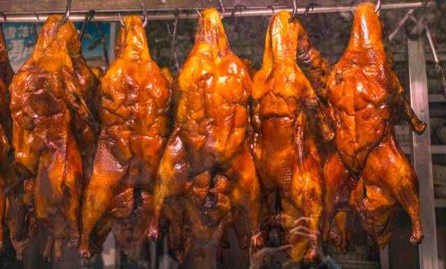 收藏！成都最火的18条美食街，再有人问来成都吃什么，就甩给他！