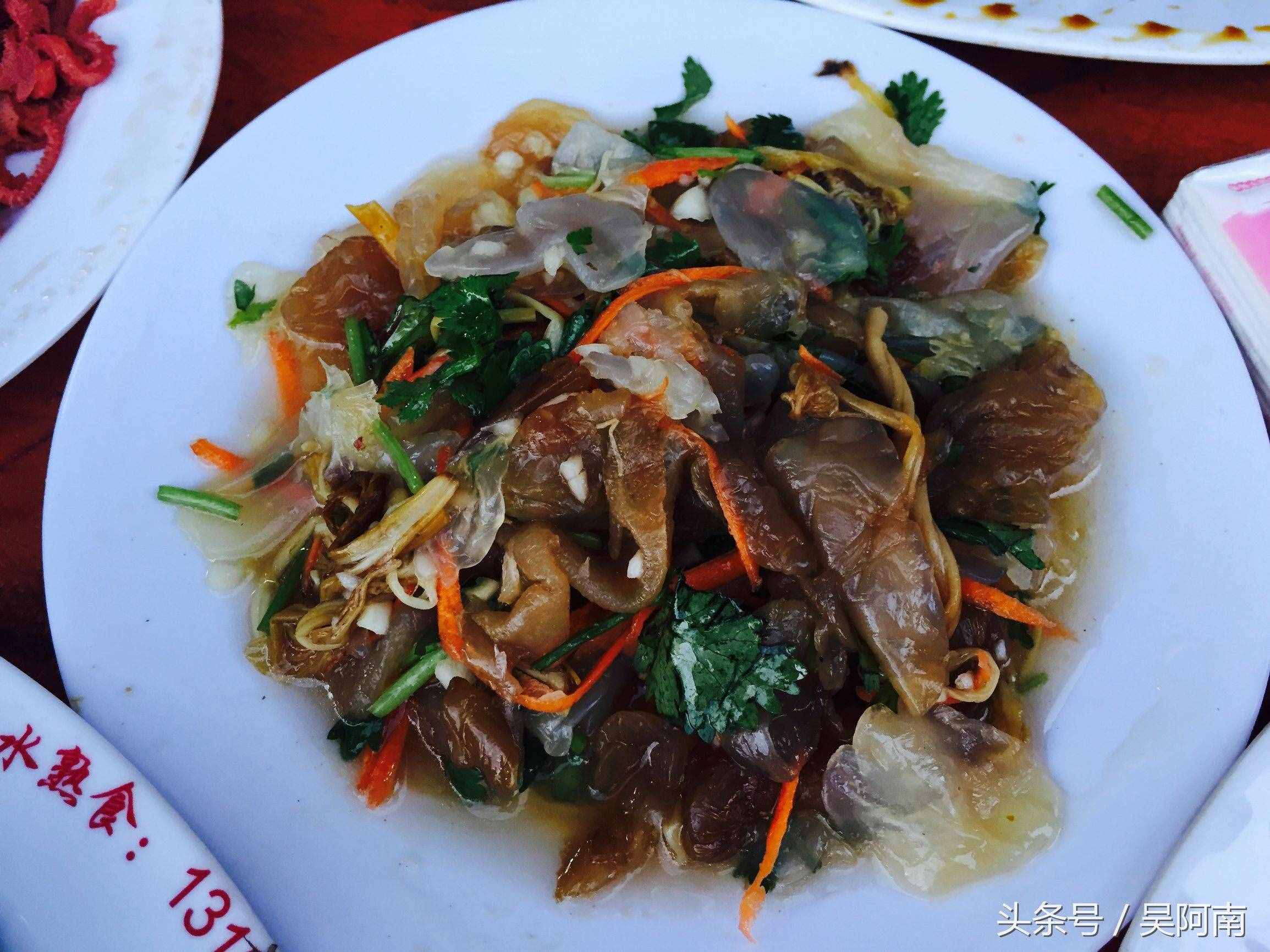 乡村酒席实拍，28道菜吃到你怀疑人生