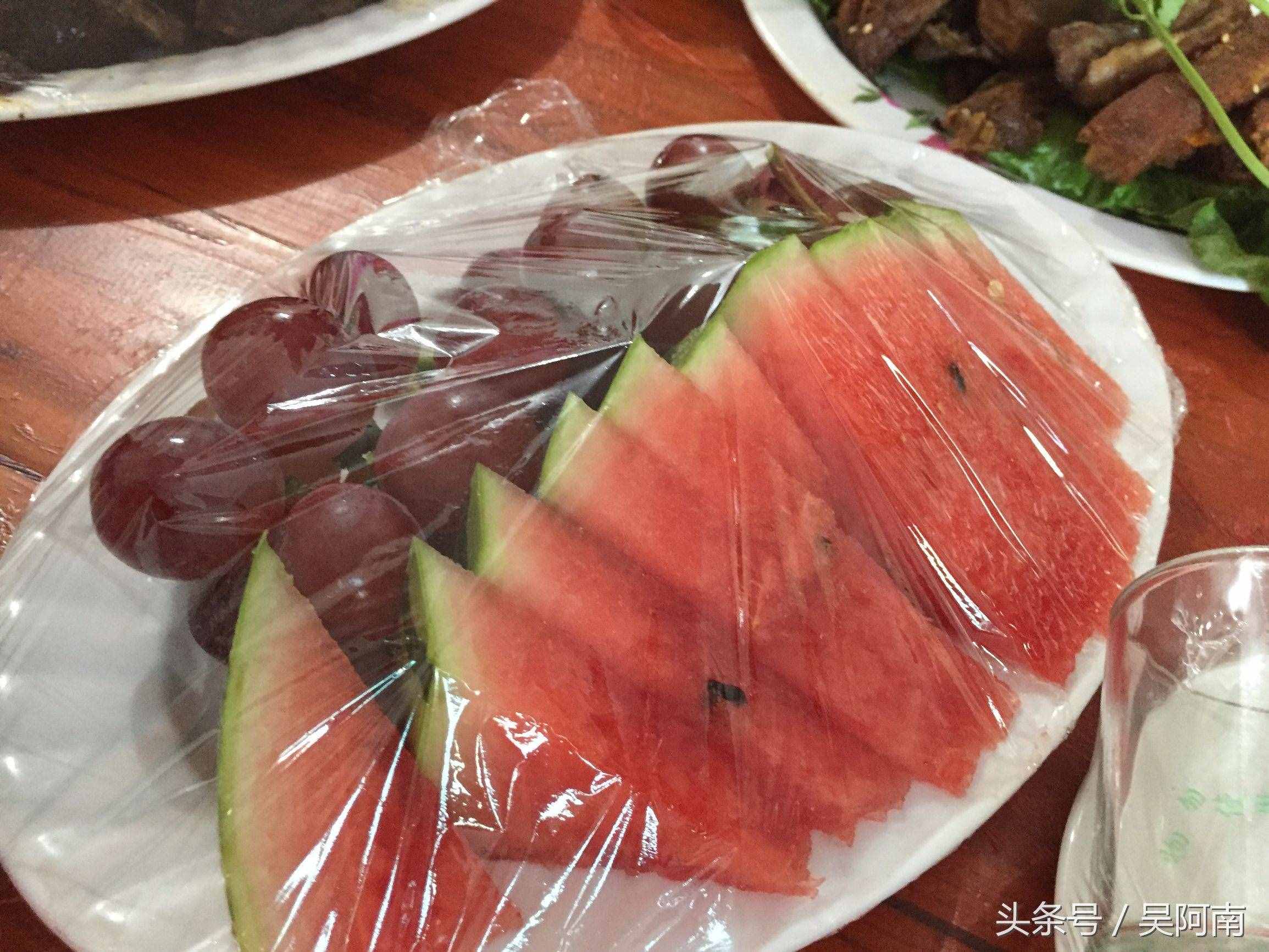 乡村酒席实拍，28道菜吃到你怀疑人生