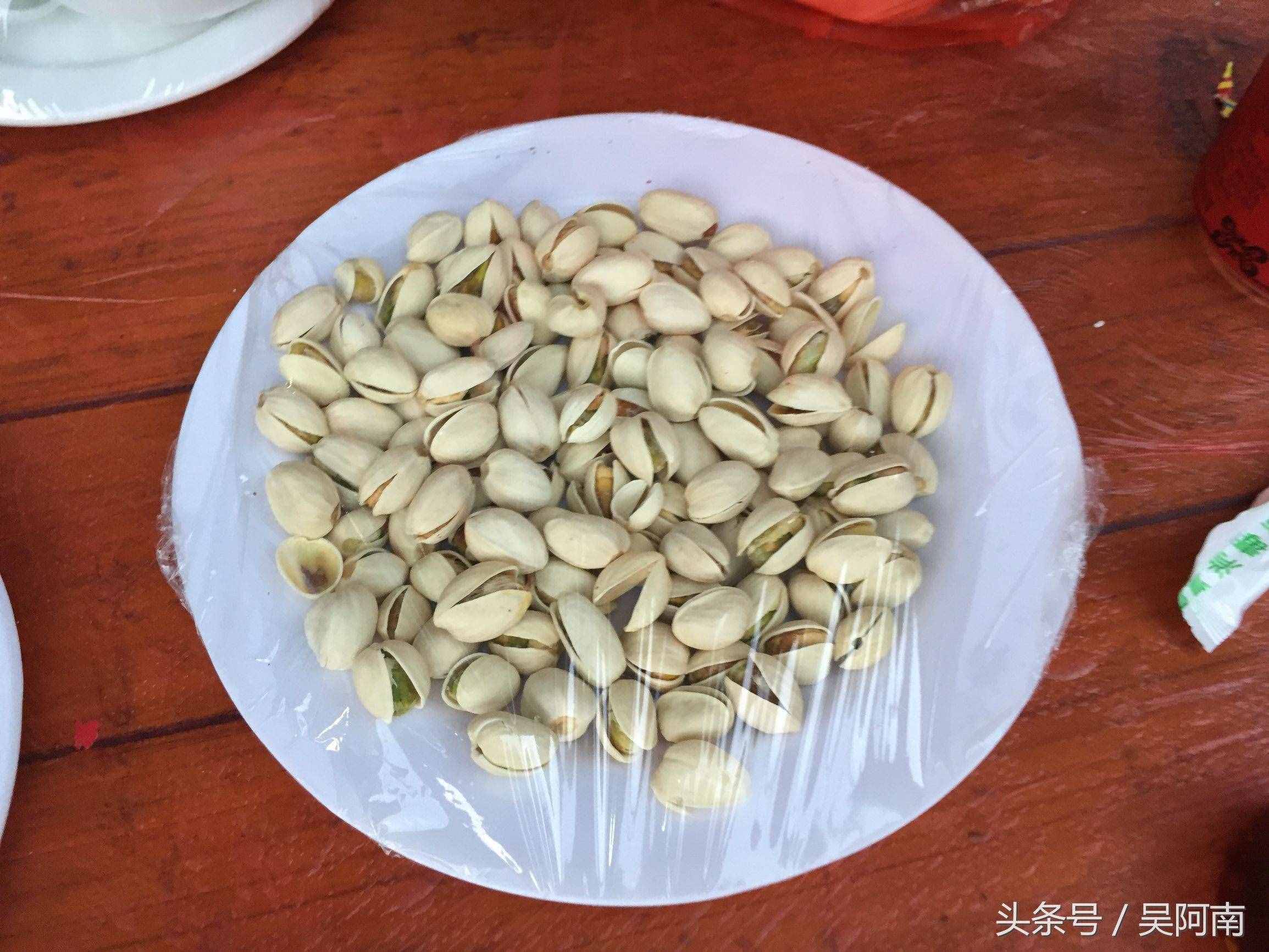 乡村酒席实拍，28道菜吃到你怀疑人生