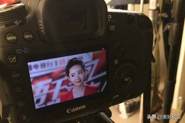 陕台美女主播郑玥：艺考省状元，优秀的女孩有一点儿强迫症