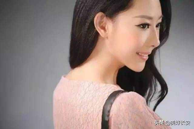 陕台美女主播郑玥：艺考省状元，优秀的女孩有一点儿强迫症