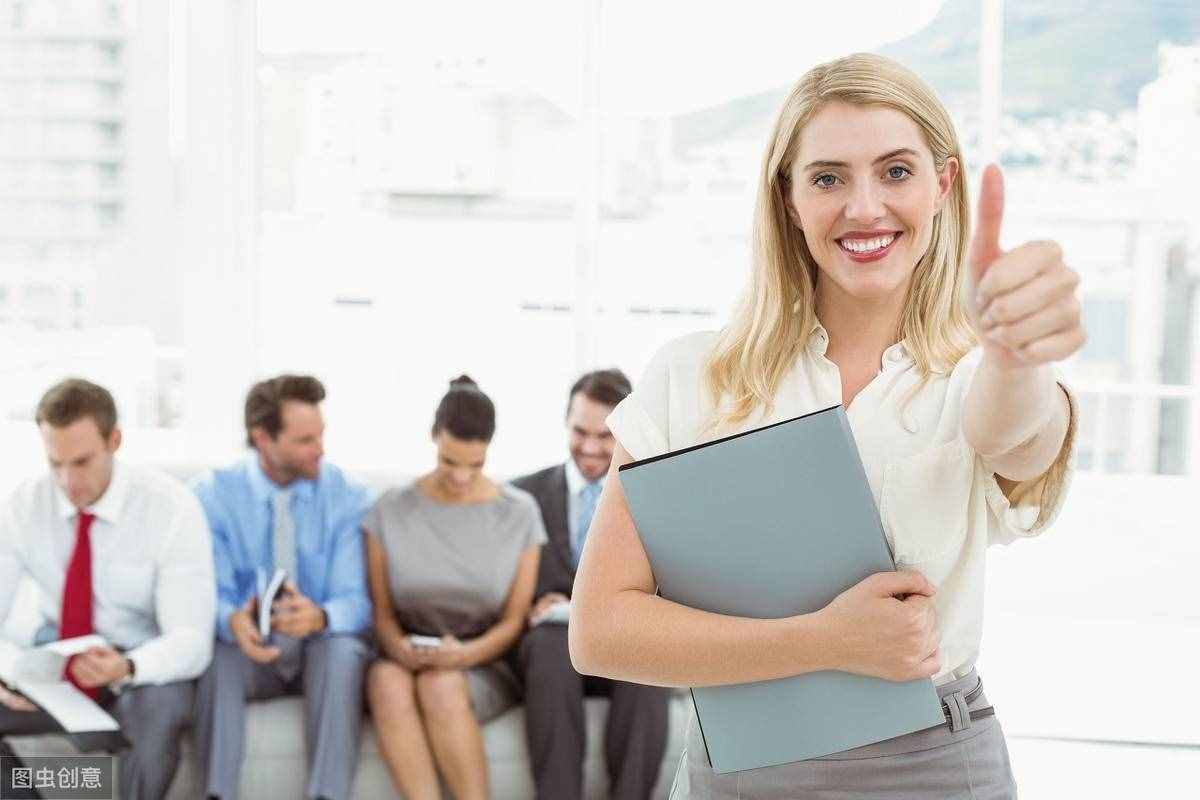 面试官：放大镜不能放大的东西是什么？南京小伙5秒钟说出答案