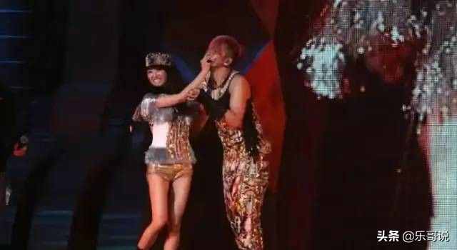 睡彭，逼婚信，与32个猛男暧昧，蔡依林的情史可不止周杰伦