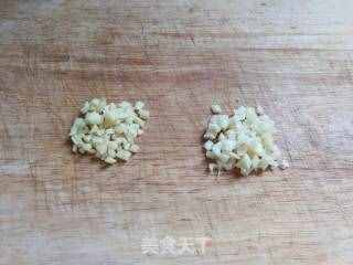 西红柿烧茄子的做法步骤：1