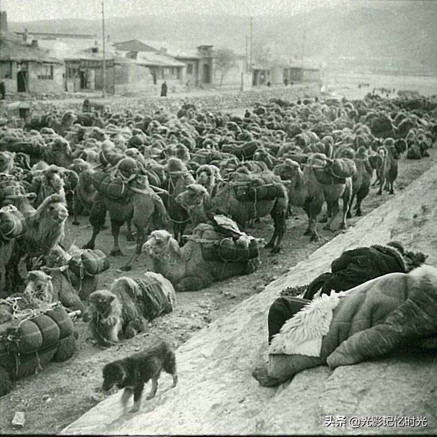 老照片：1939年张家口大境门“陆路商埠”的繁华