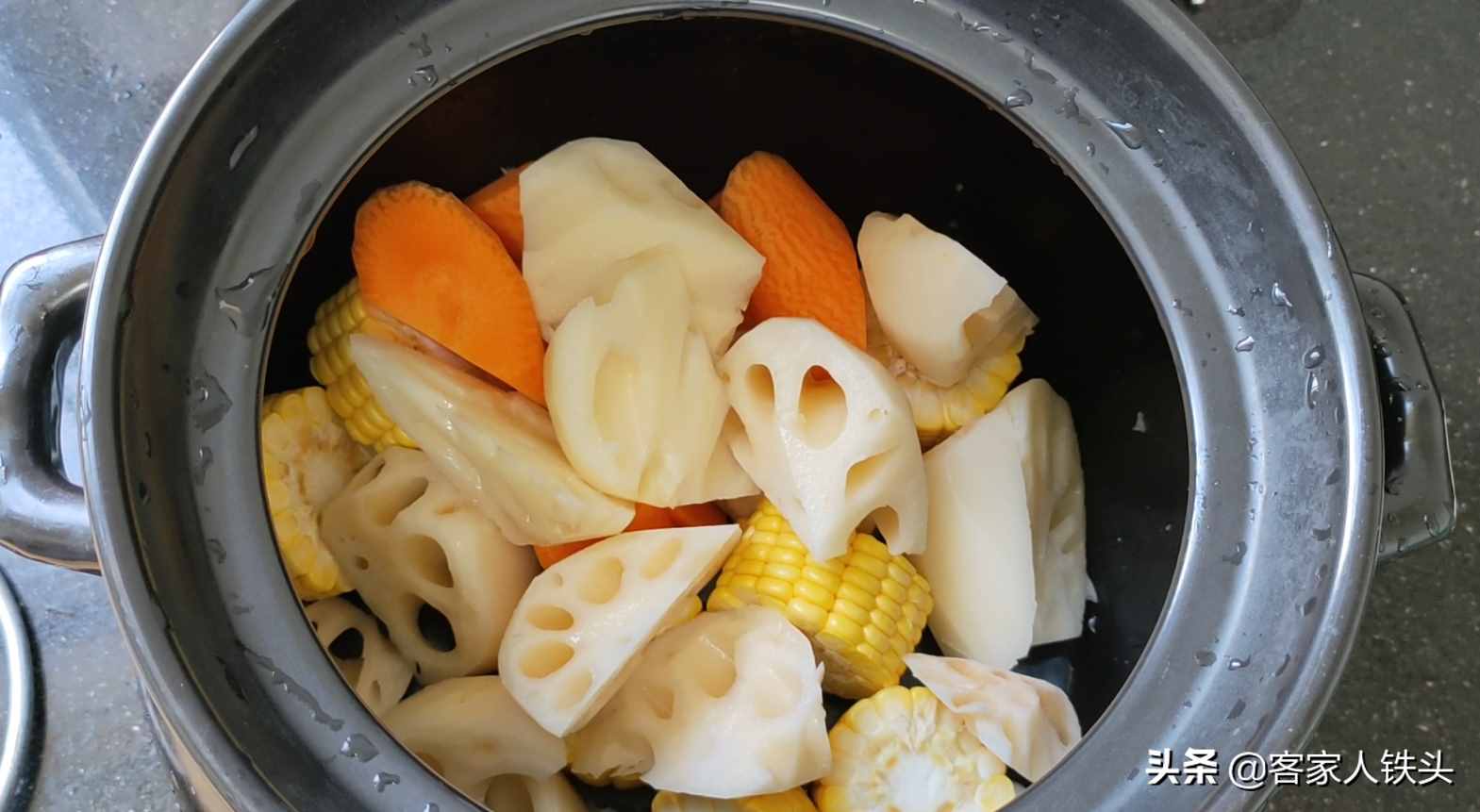 广东人煲汤好喝有技巧，做法原来这么简单，手把手教你一锅老火汤