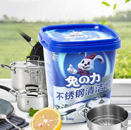 油烟机上的油污又厚又黏难清理？教你正确方法，轻松去污不费力