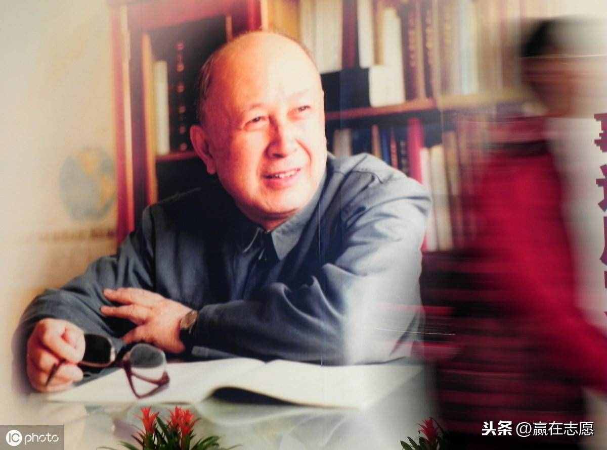 全国30位不同科技领域的奠基人，这是真正的明星，值得大家学习