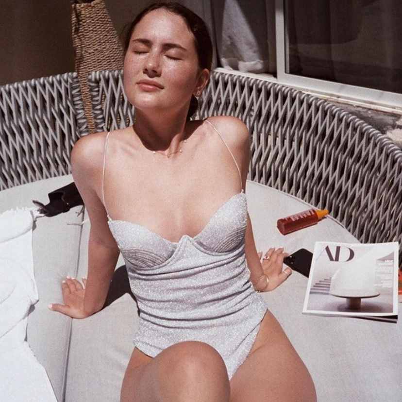 不知道怎么选泳衣?36款让你看个够