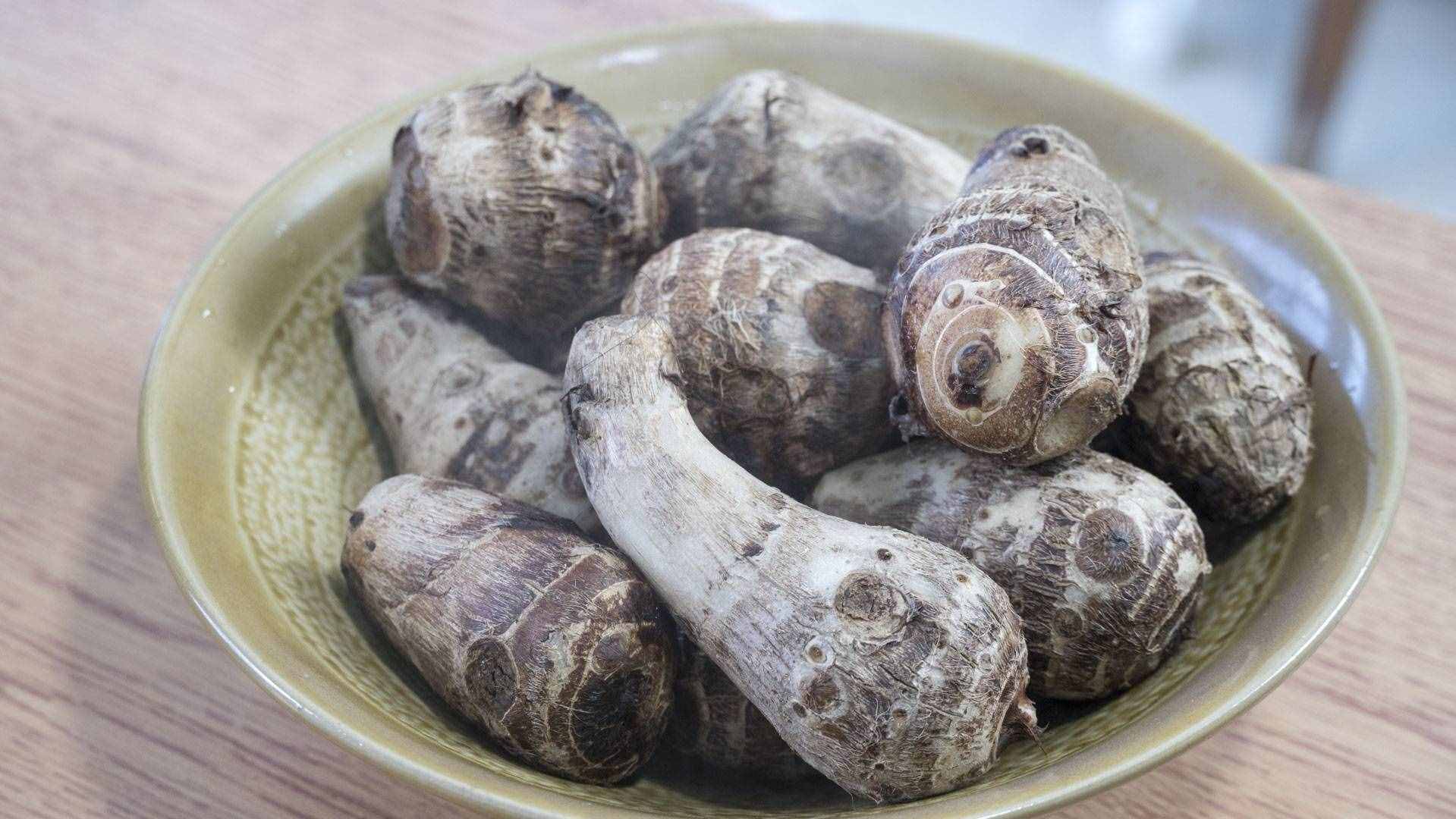 秋日进补多吃3红3白，少吃2绿，降秋燥，忌寒凉，顺应时节身体棒