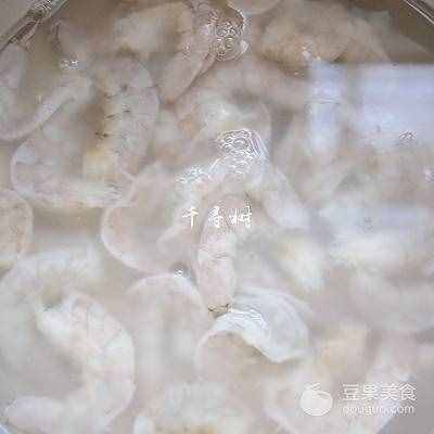 软炸虾仁 简单又好吃的软嫩虾仁做法