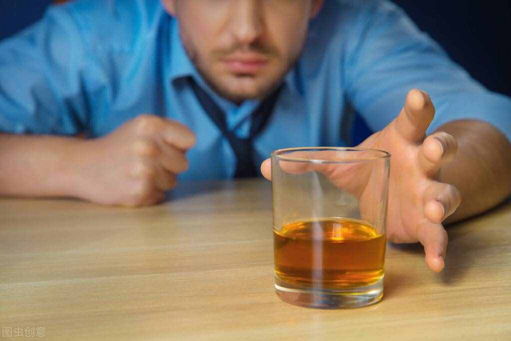 肝癌死亡率达70％，知道肝癌的八个征兆 早发现早治疗