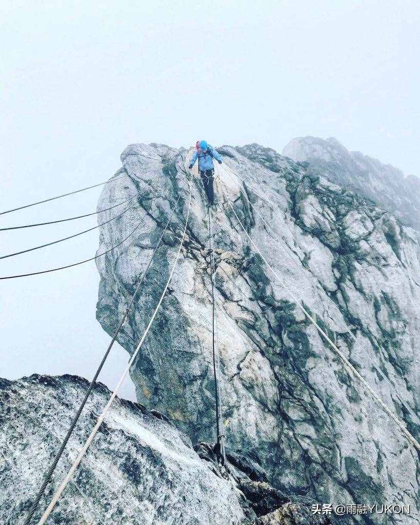 全球最高岛上山峰：高4884米大洋洲第一，一年产33吨黄金90吨白银