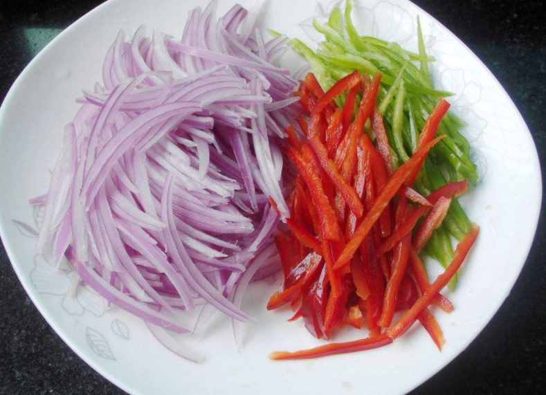 豆腐这样做，不但咸香入味，而且美味又下饭，好吃又营养