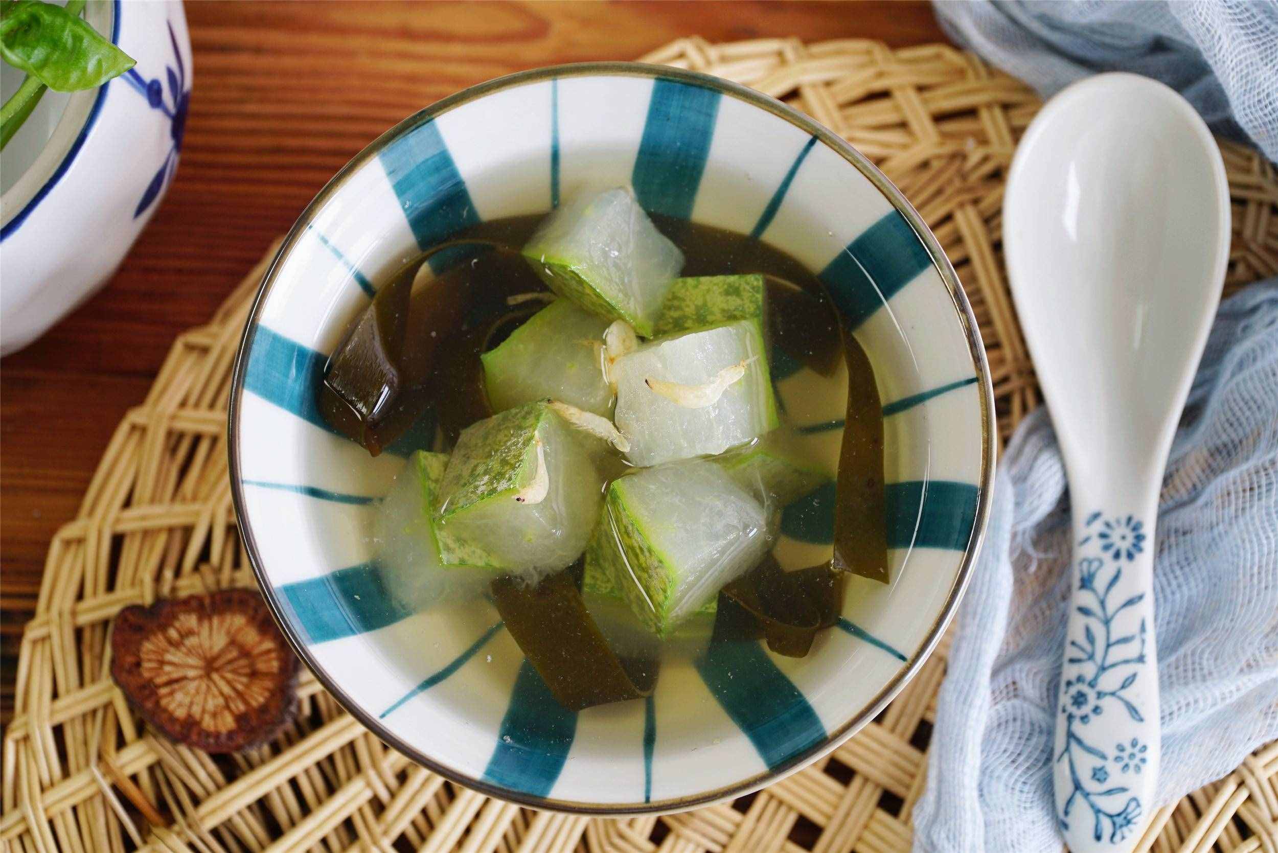 明日小暑，多吃“2菜3瓜”，少食2样，应季而食身体棒，顺利入伏