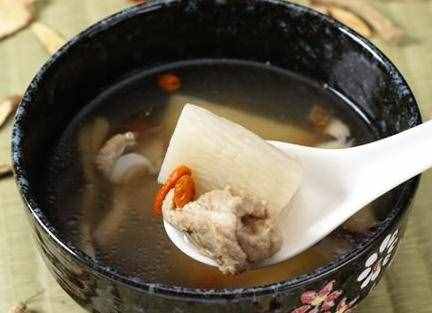 10种经典排骨汤的做法—美味炖排骨