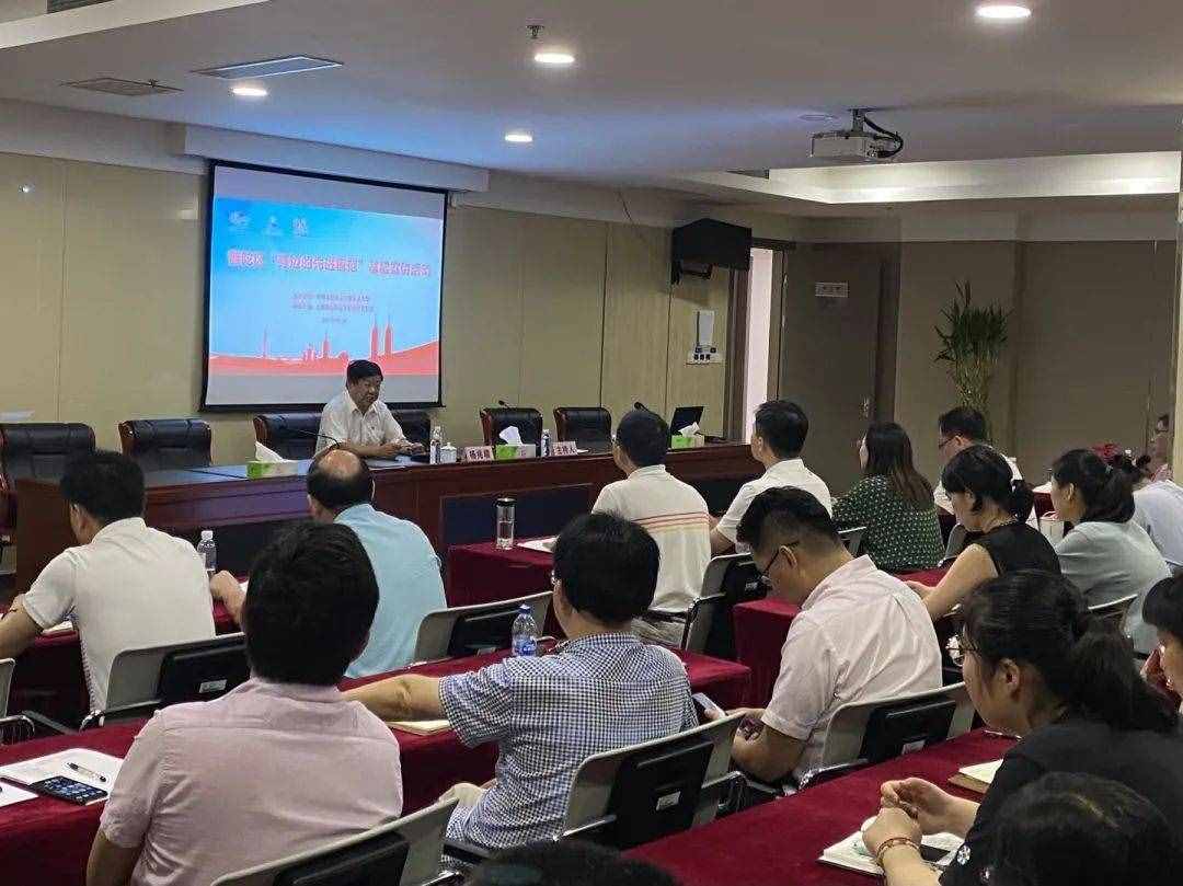 如何做好社区工作?来听普陀这位“草根书记”的“秘密武器”