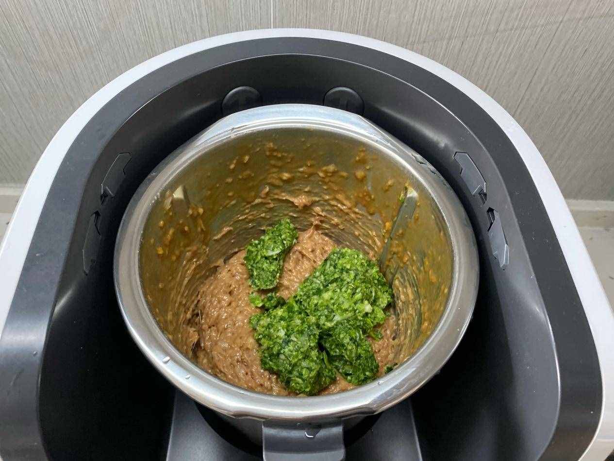 家常白菜猪肉馅饺子，皮薄馅大，咬一口鲜美多汁，太好吃了