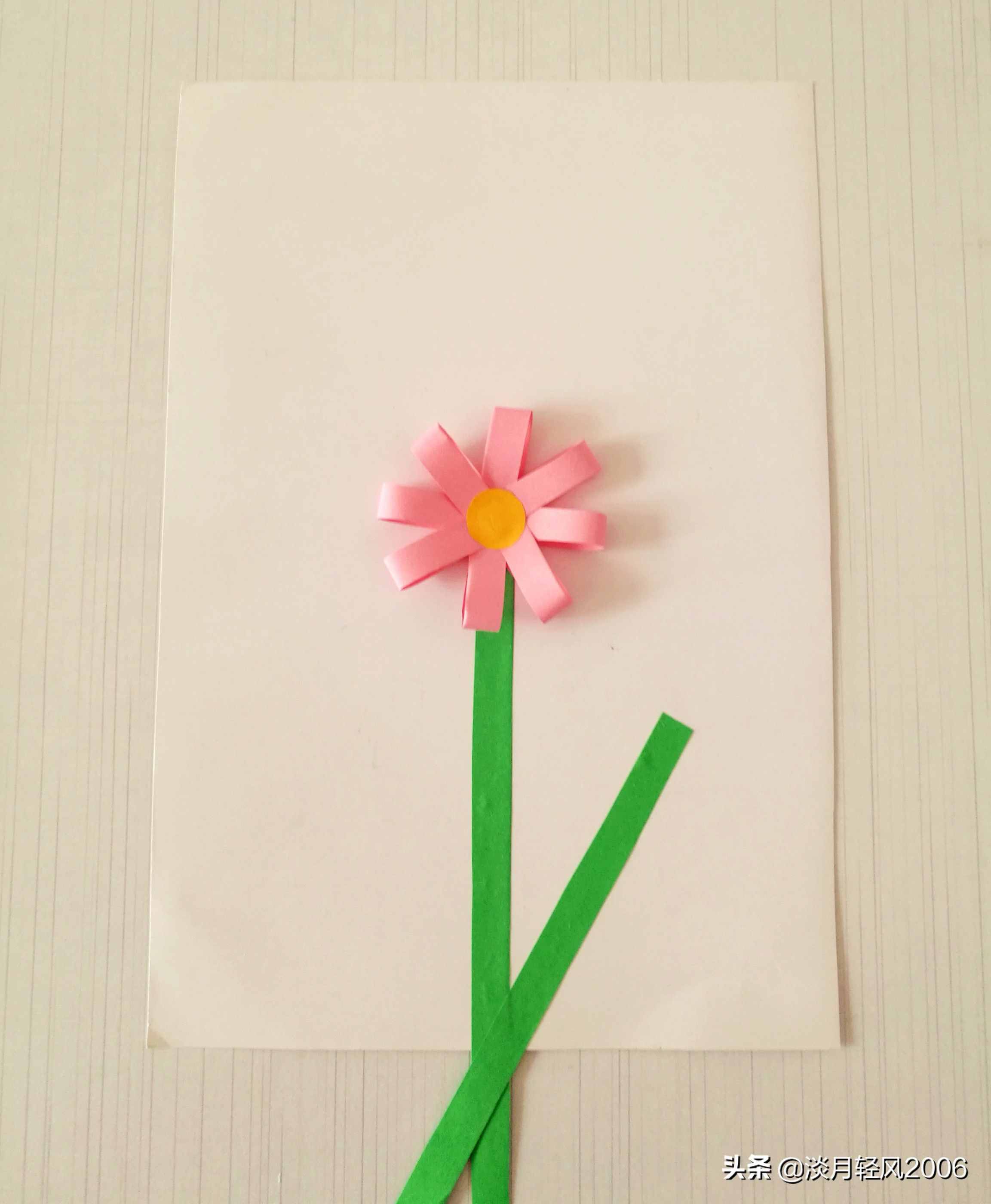 幼儿园手工，三八节快到了，做个好看的贺卡送给老师吧，有教程