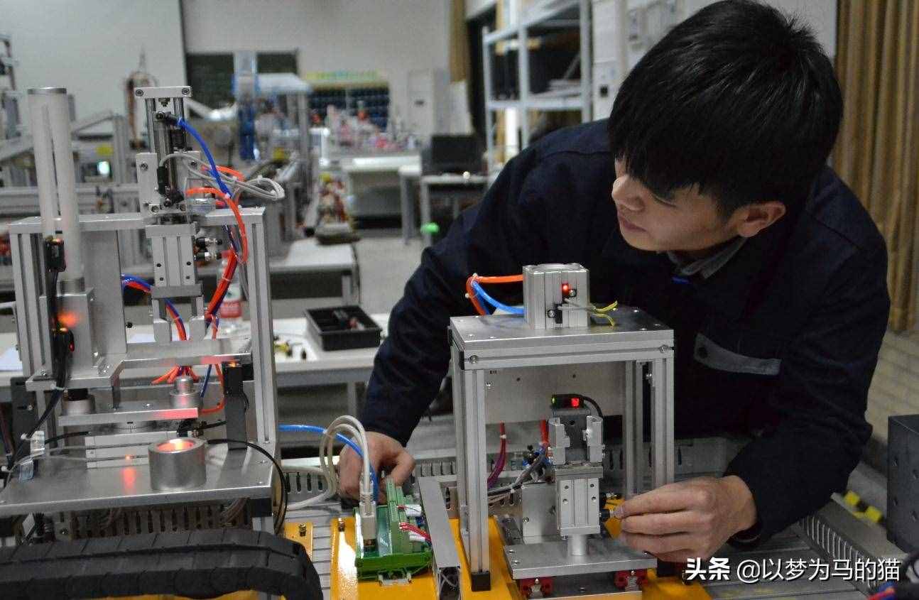 2021高考填报：这10大热门专业比较靠谱，近些年关注度很高