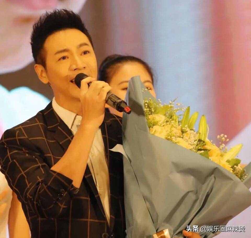 梁永斌“整容”了吗？时隔多年再度跟柯蓝同框，如今颜值判若两人