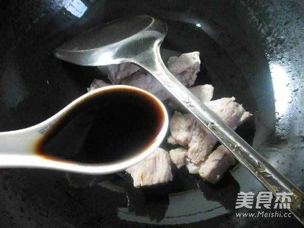 排骨汤面的步骤