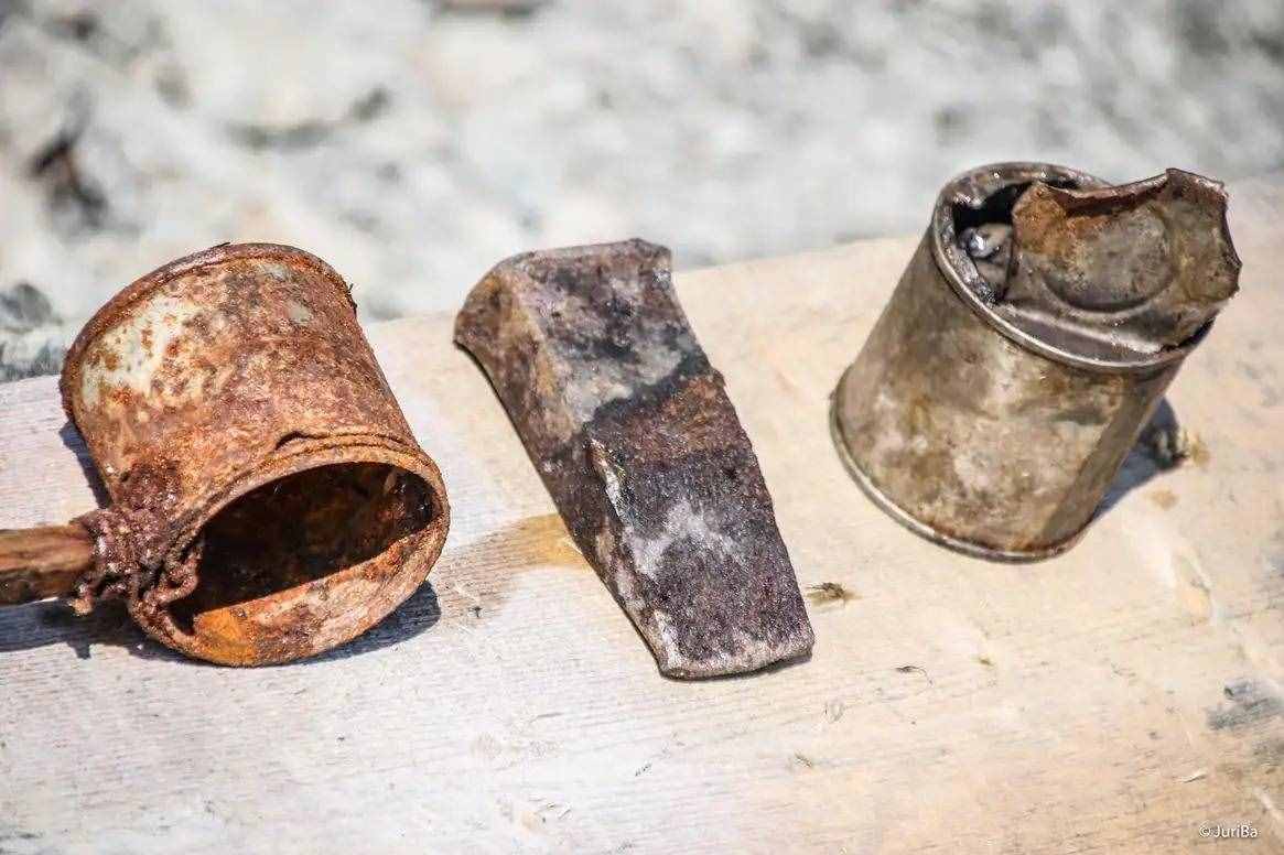 当阿尔卑斯山中的冰融化时，一个100岁士兵的藏身之处就出来了