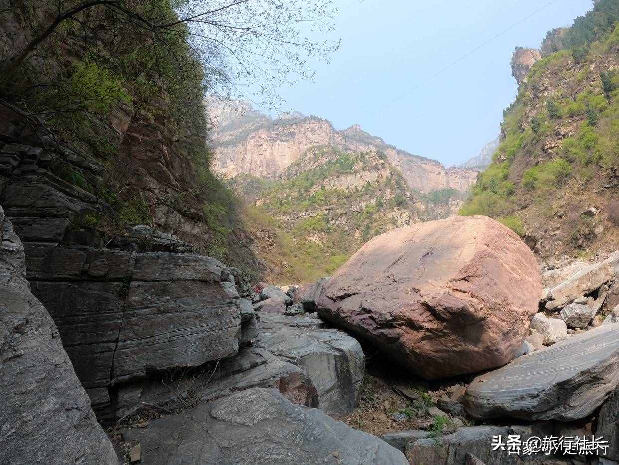 新乡八里沟景区两日游攻略，人少景美不走回头路，徒步达人的最爱