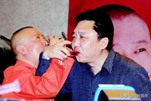 怎么能快速解酒？浓茶、蜂蜜都没用！老酒民教你几个有效的方法