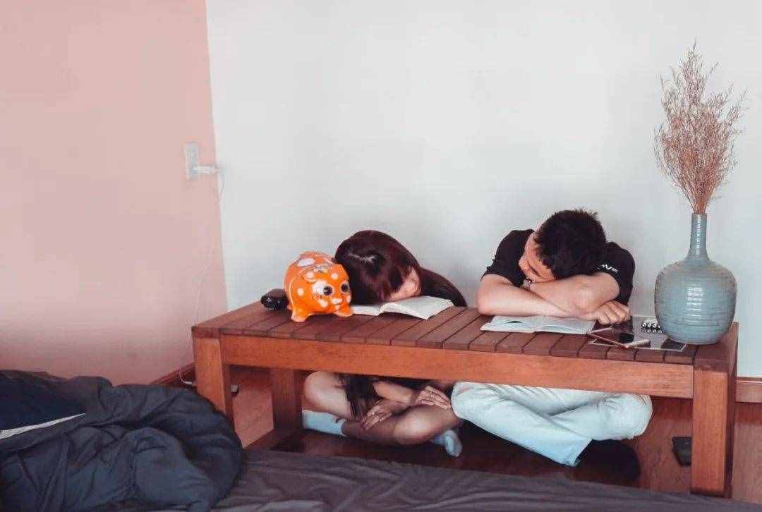 抽筋真的是缺钙吗？教你4个动作快速缓解