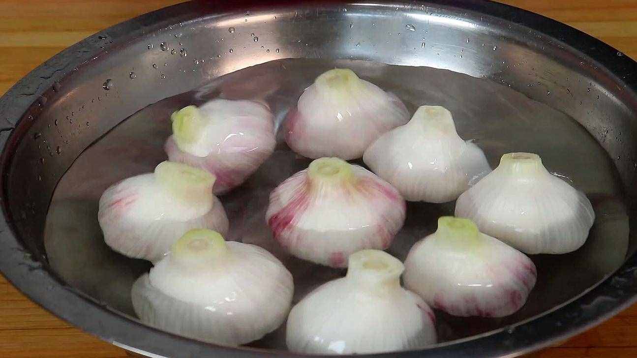 大蒜腌制方法，简单易学，看完你也会做，20天就能吃，收藏了