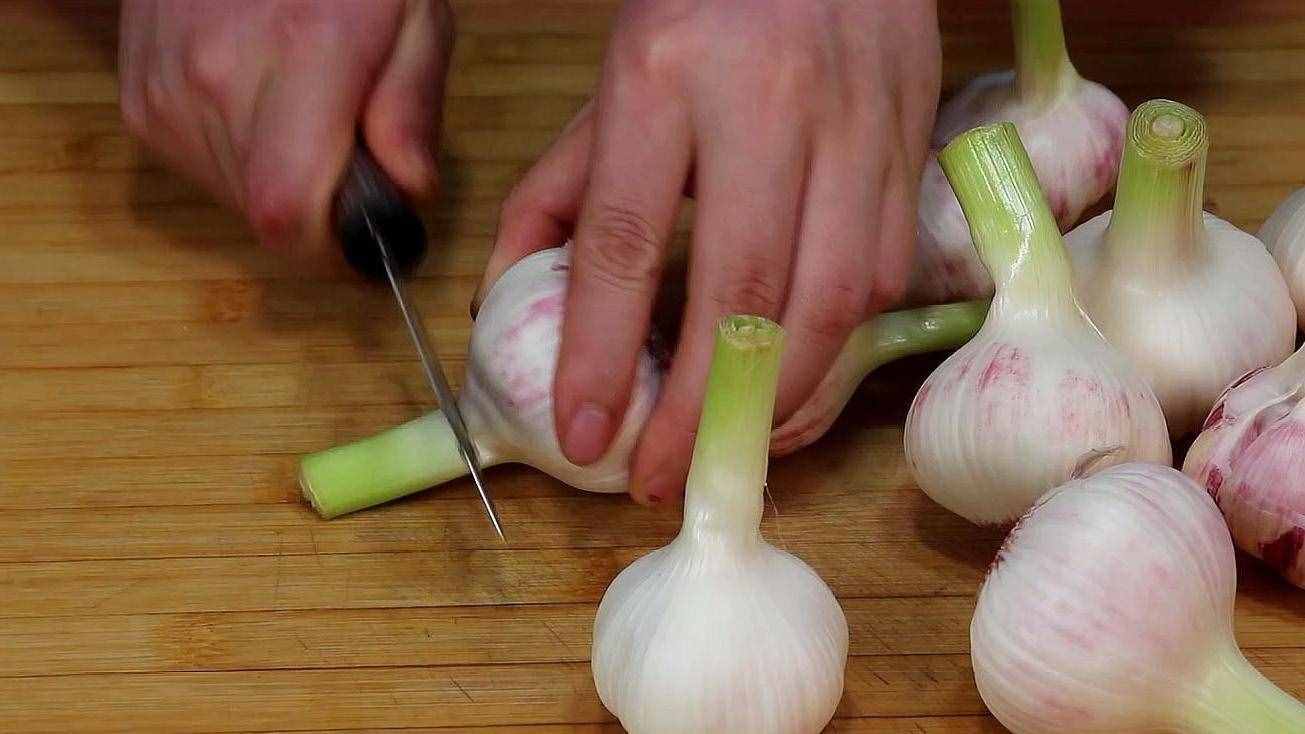 大蒜腌制方法，简单易学，看完你也会做，20天就能吃，收藏了