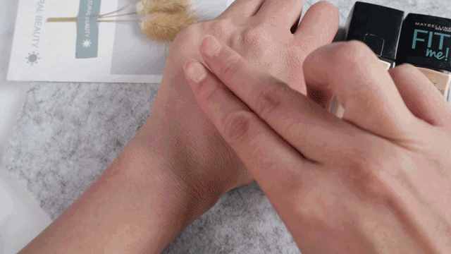 网红粉底液fit me12小时带妆实测，持妆度虽好这点却很差？
