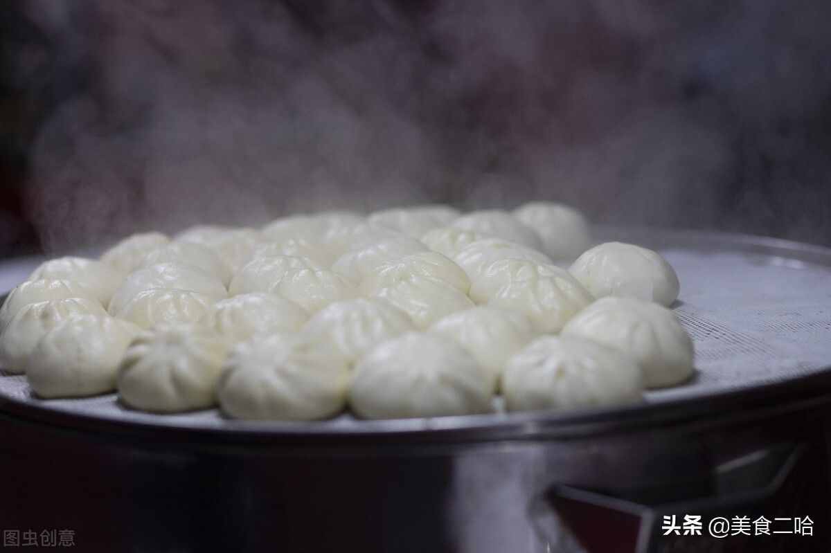 包子怎么才能白亮松软？原来饭店都这么做，凉了不硬，真正水光肌