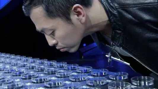 曾轰动科学界，被警方破格录用破案的“水哥”王昱珩，如今怎样了