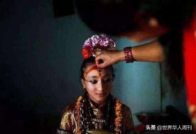 印度“圣女”：表面至高无上，却沦为僧侣的欲望工具