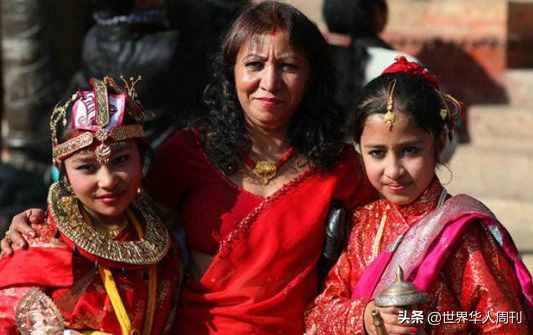 印度“圣女”：表面至高无上，却沦为僧侣的欲望工具