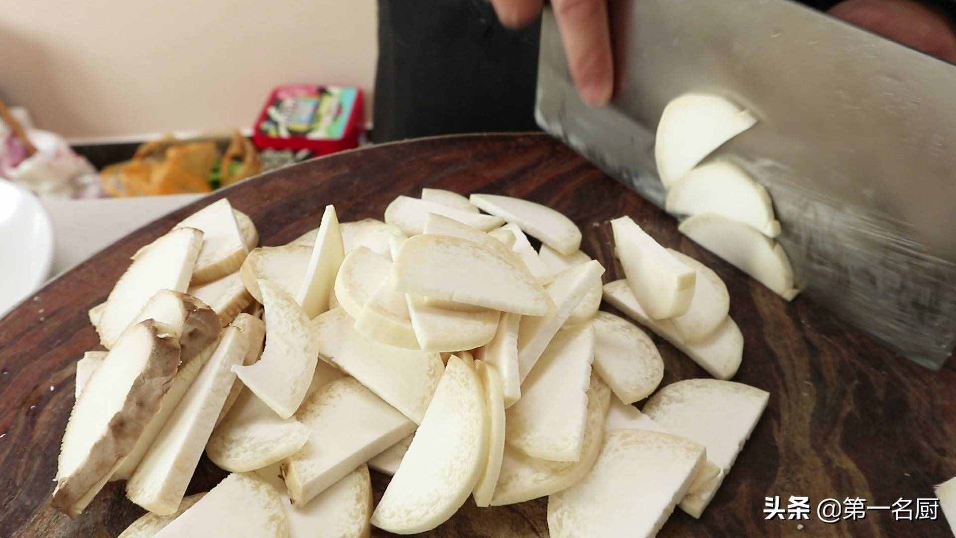 杏鲍菇这样做太香了，软嫩入味不油腻，上桌大家抢着吃，先收藏了