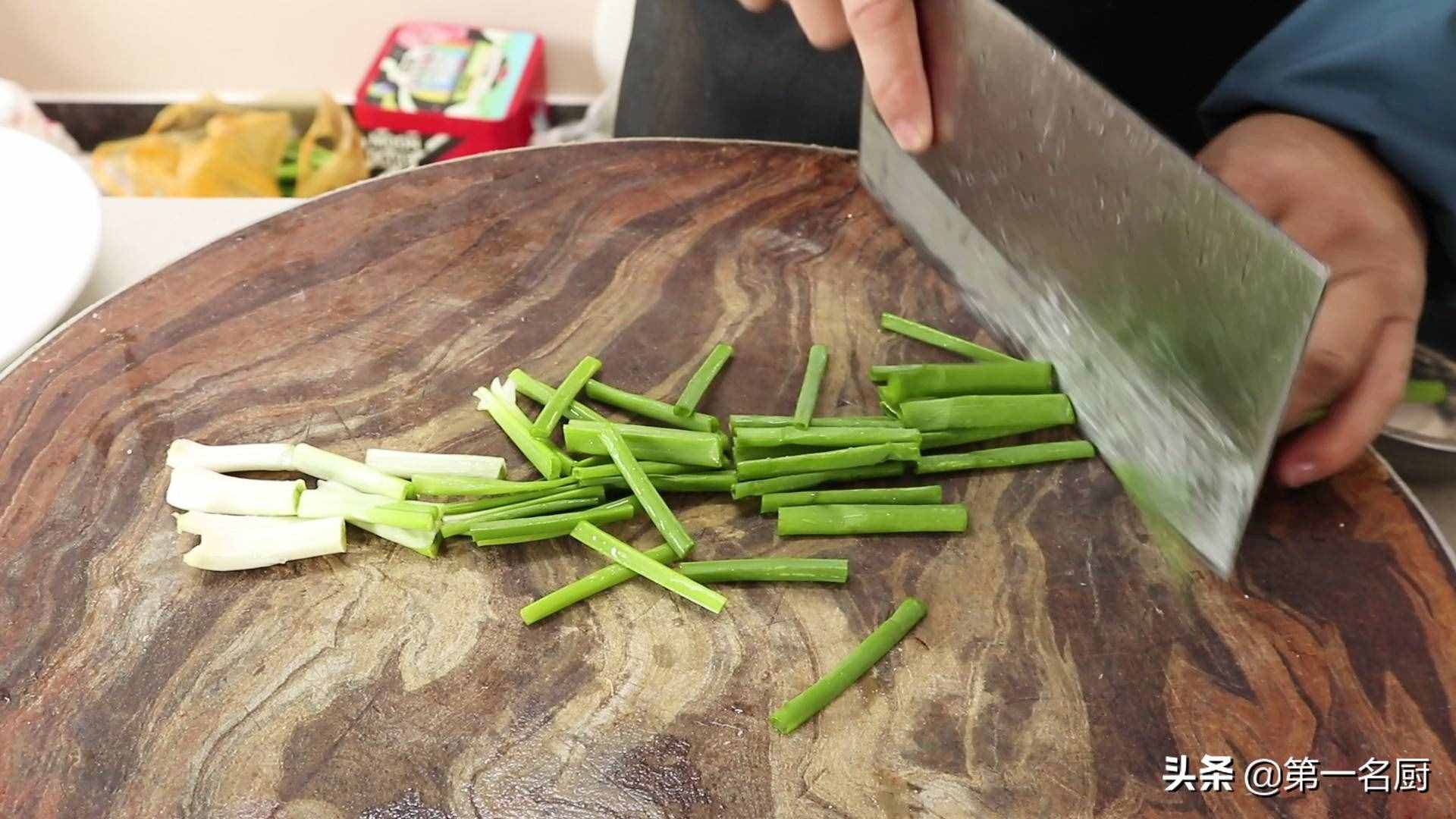 杏鲍菇这样做太香了，软嫩入味不油腻，上桌大家抢着吃，先收藏了