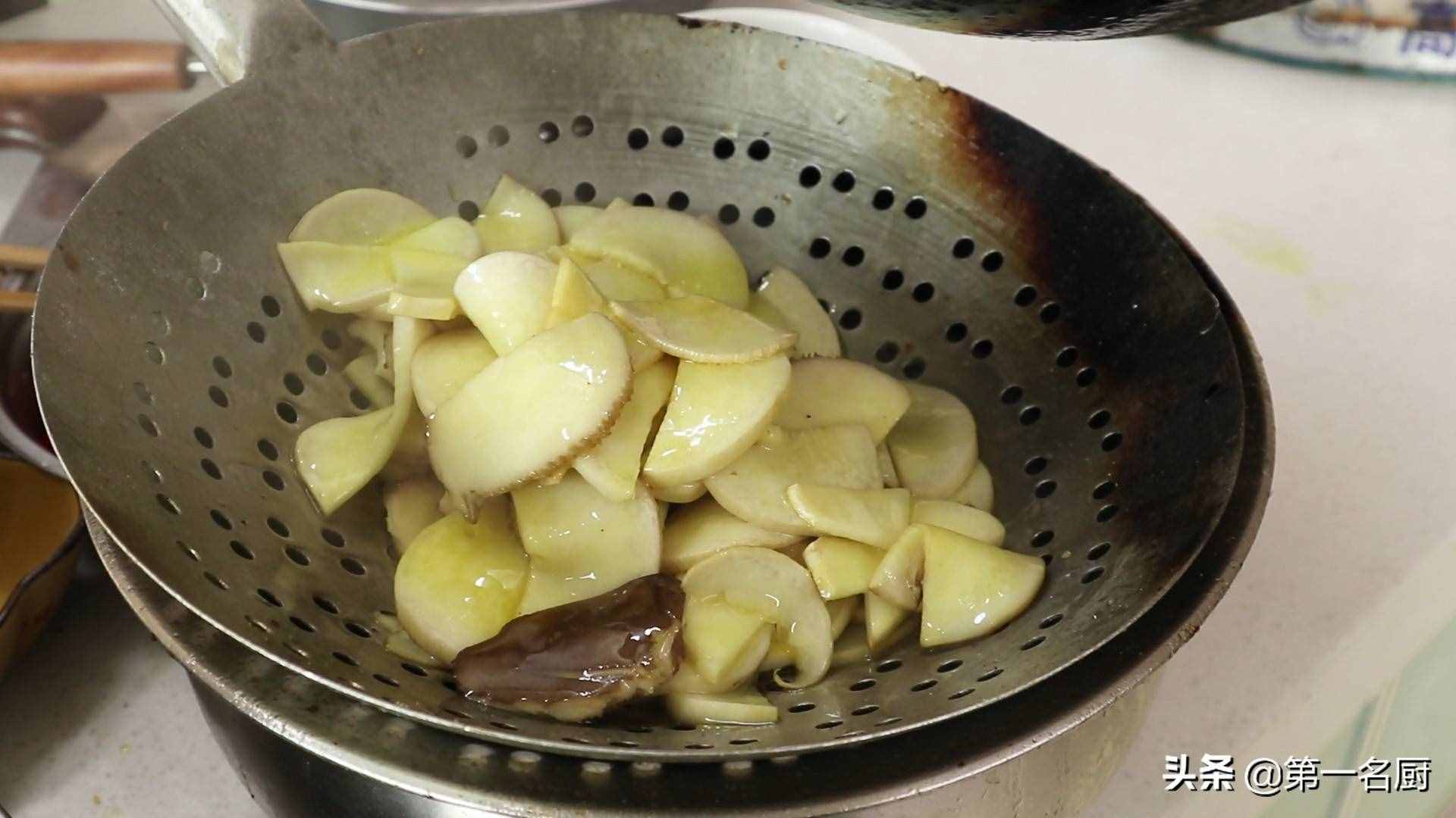 杏鲍菇这样做太香了，软嫩入味不油腻，上桌大家抢着吃，先收藏了